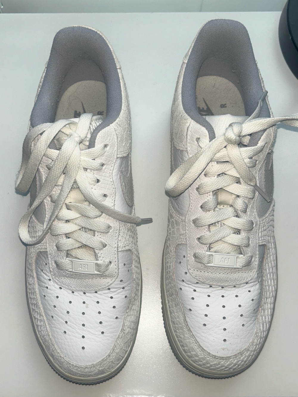 Nike White and Grey Low-Top Sneakers - Picture 3 of 3